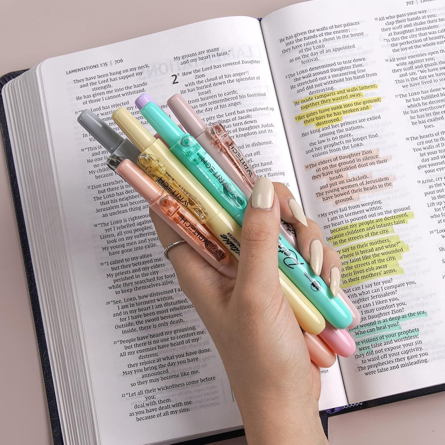 image:imageWRITECH Retractable Bible Highlighters Assorted Pastel Colors No Bleed Aesthetic Marker Pen Chisel Tip 12 PackBible Set